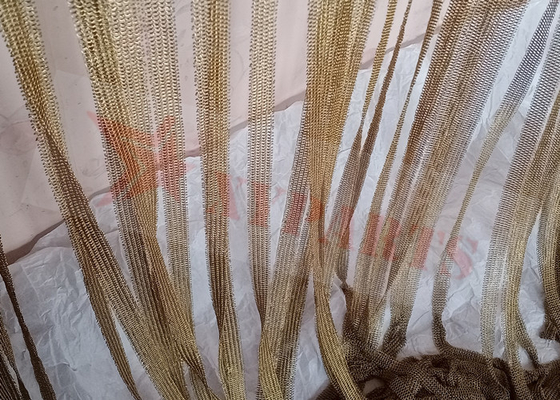 Tirai Pinggiran Logam Warna Emas 0.53x3.81mm Chain Mail Wire Mesh Untuk Dekorasi Ruang