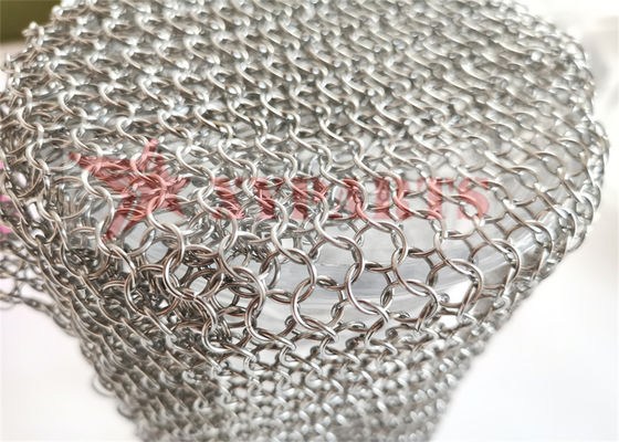 Struktur Arsitektur ChainMail Ring Mesh Untuk Pembagi Ruangan